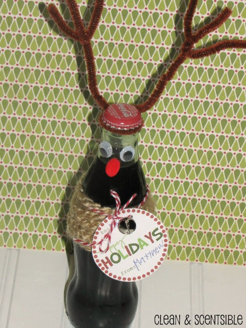 Cute reindeer sodas!  These would make a fun class treat or neighbour gift!