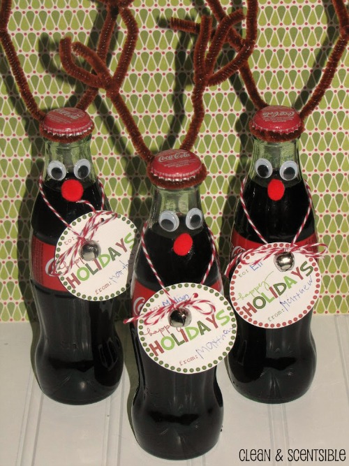 Cute reindeer sodas!  Great idea for a class treat or neighbour gift!