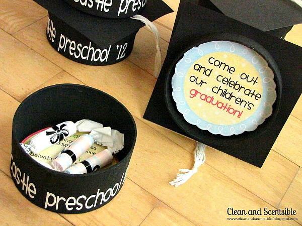 Cute graduation cap invitations! Easy to make with free printables included! // cleanandscentsible.com