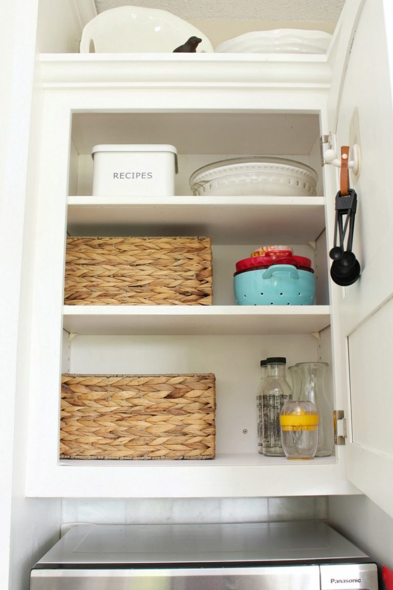 How to Organize Kitchen Cabinets - Clean and Scentsible
