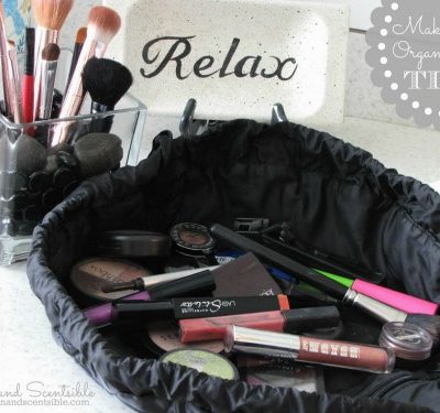 Top organization posts of 2013: Lots of great make-up organization ideas.