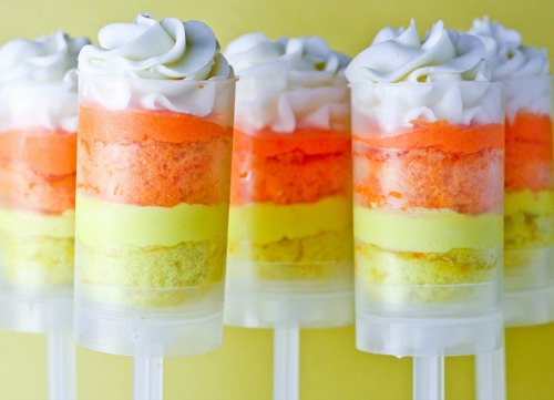 Candy corn push pops and lots of other candy corn inspired food ideas. So fun!!!