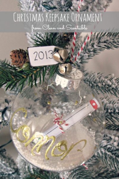 Cute Christmas Keepsake Ornament to make with your kids. Free printable included.