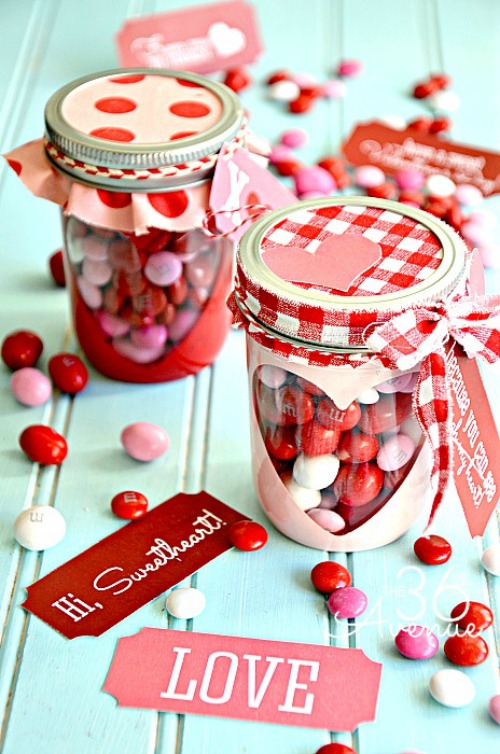 Lots of pretty Valentine's Day packaging ideas!