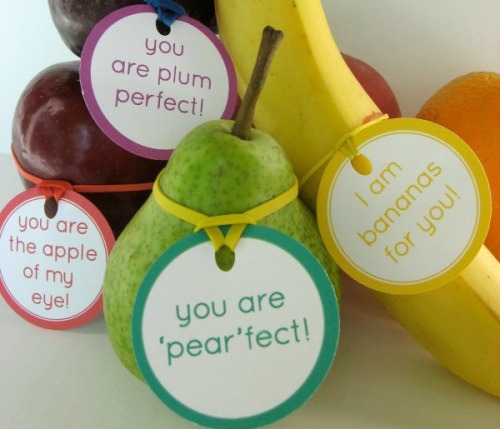 Fruit love notes and other healthy Valentine's Day food ideas.