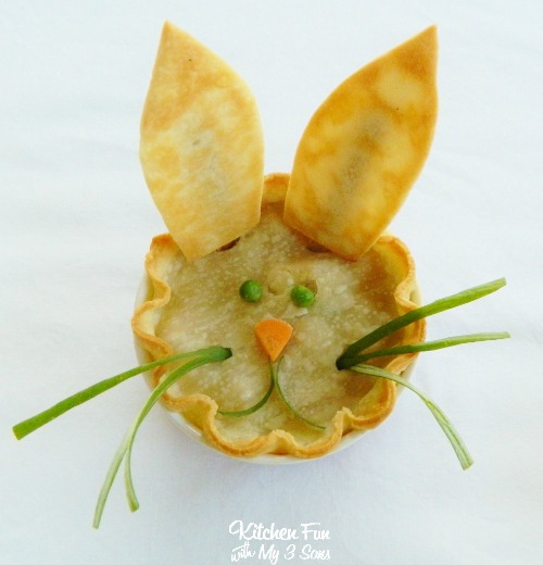 Lots of fun and healthy Easter food ideas!  The kids will love these!