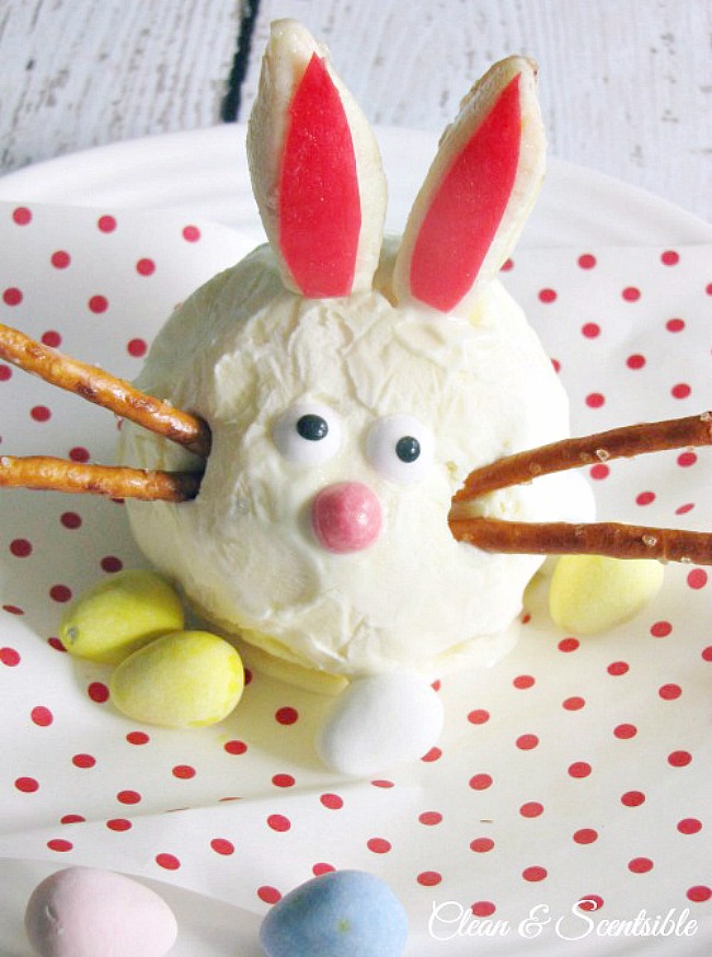 Easter bunny sundaes Easter treats.