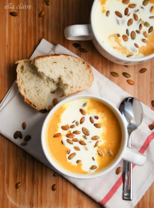 Roasted pumpkin and vegetable bisque and lots of other delicious pumpkin recipes for fall! // cleanandscentsible.com