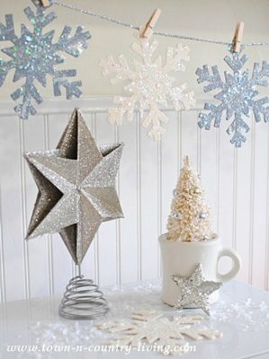 Glittered wooden snowflakes. So pretty and easy to do!