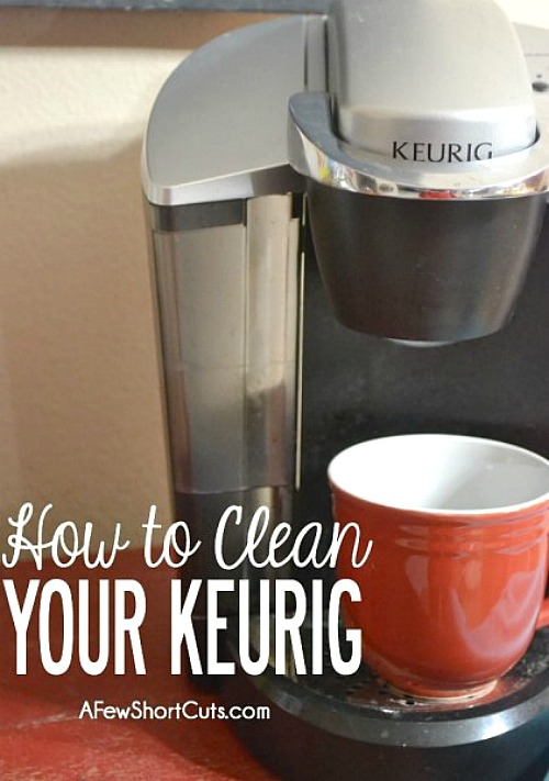 The best cleaning kitchen cleaning tips! Everything you need to get your kitchen sparkling! // cleanandscentsible.com