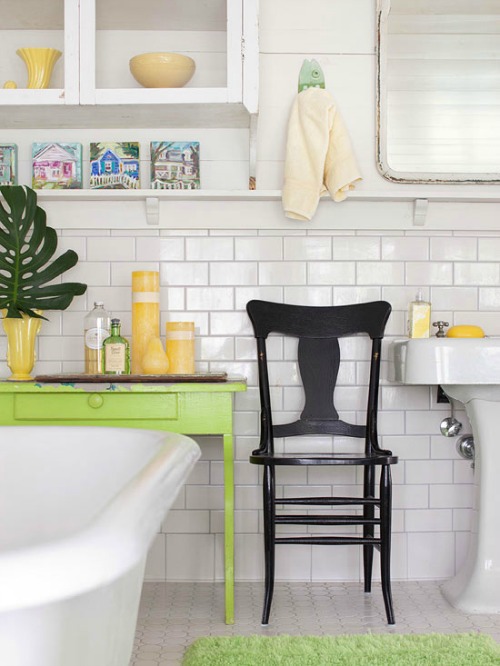 Beautiful and functional bathroom storage ideas.  Love these!  // cleanandscentsible.com