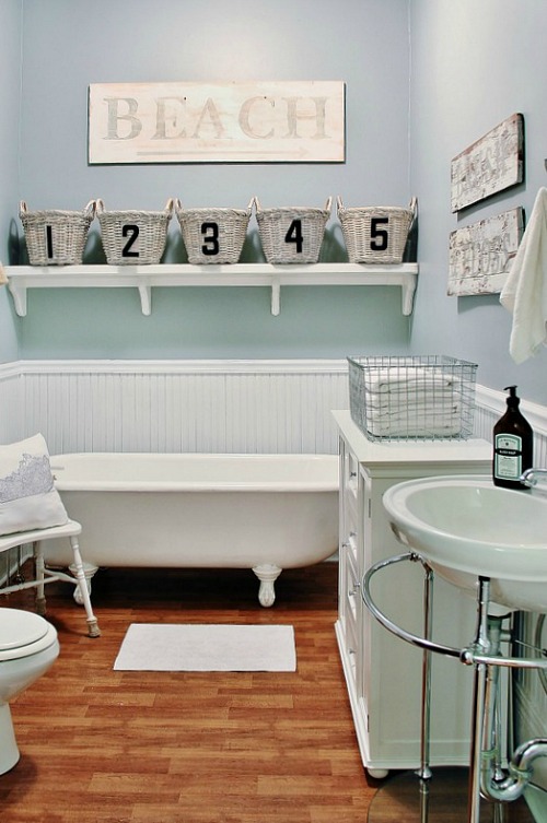 Beautiful and functional bathroom storage ideas.  Love these!  // cleanandscentsible.com