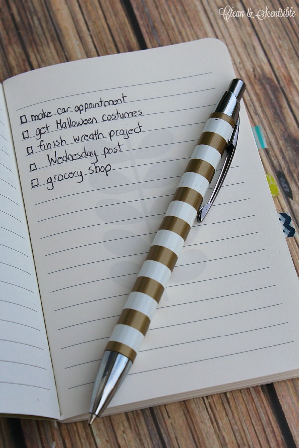  Utilice este sencillo sistema y un pequeño cuaderno para organizar su día y aumentar su productividad. Esto es tan fácil, pero hace una gran diferencia!!