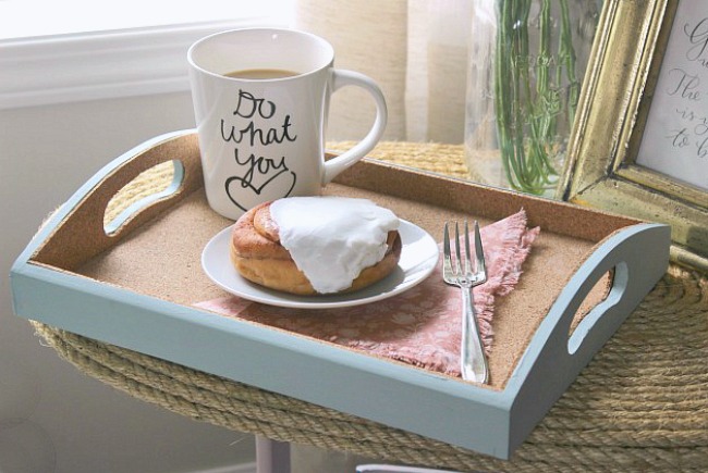 Create this easy DIY wooden tray for the perfect Mother's Day breakfast in bed!
