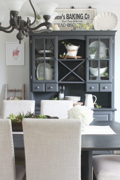 Beautiful simple summer home tour and decor ideas.