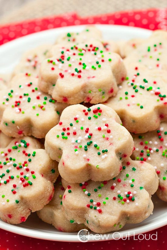 The best Christmas cookie recipes! Perfect for Christmas baking or Christmas Cookie exchanges. Free recipe card included.