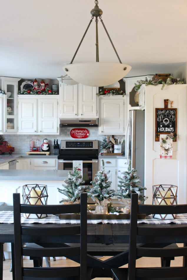 Fun and festive Christmas home tour. Lots of red and white with a cozy, Christmas cabin feel.