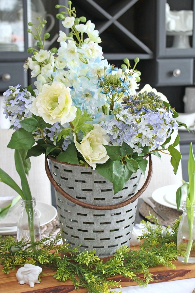 Beautiful spring decorating ideas using faux flowers. 