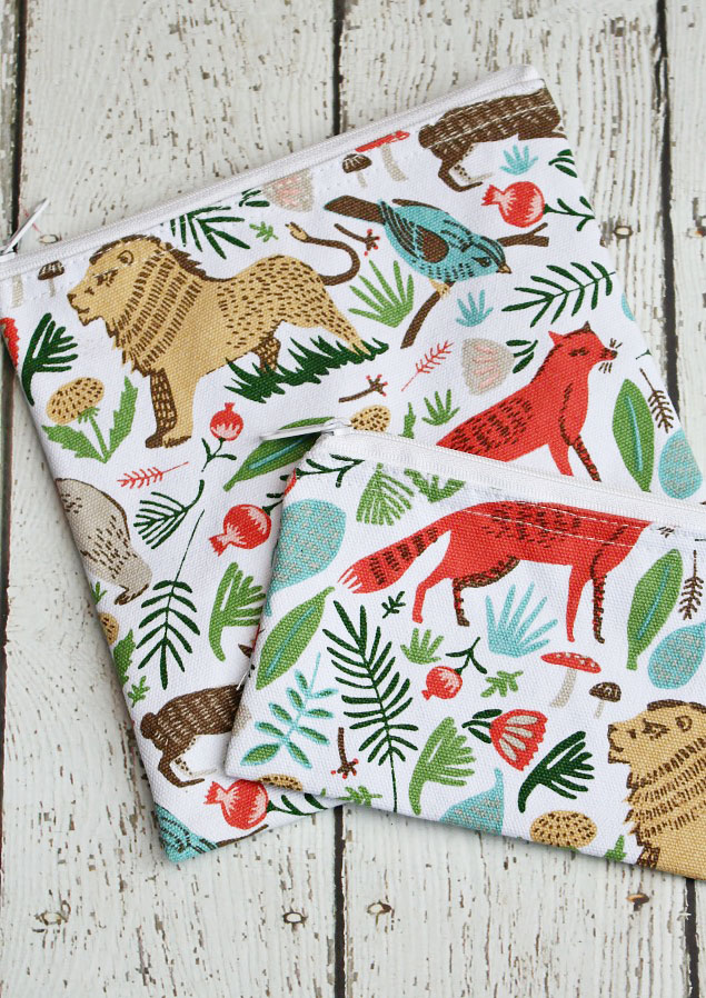 Simple tips to follow with your kids to improve environmental awareness and make Earth Day everyday. Love these cute re-usable sandwich and snack bags!