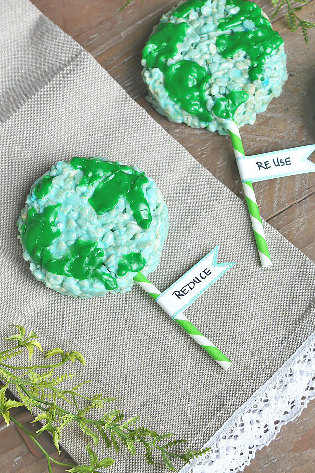 Celebrate Earth Day everyday with these fun Earth Rice Krispie pops.