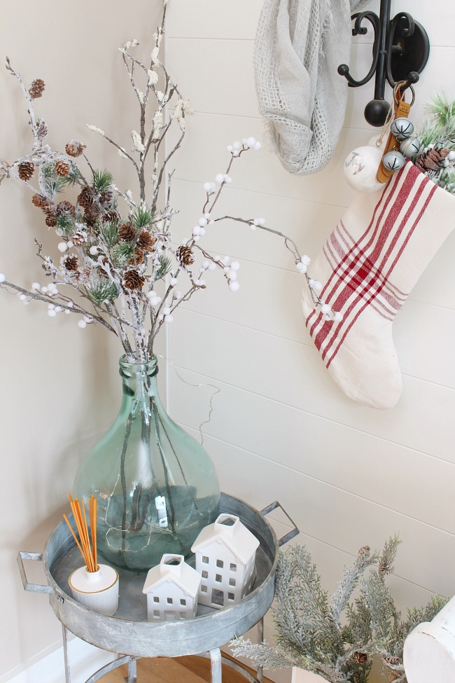 How To Decorate For Christmas  Christmas Decoration Ideas - Kippi at Home