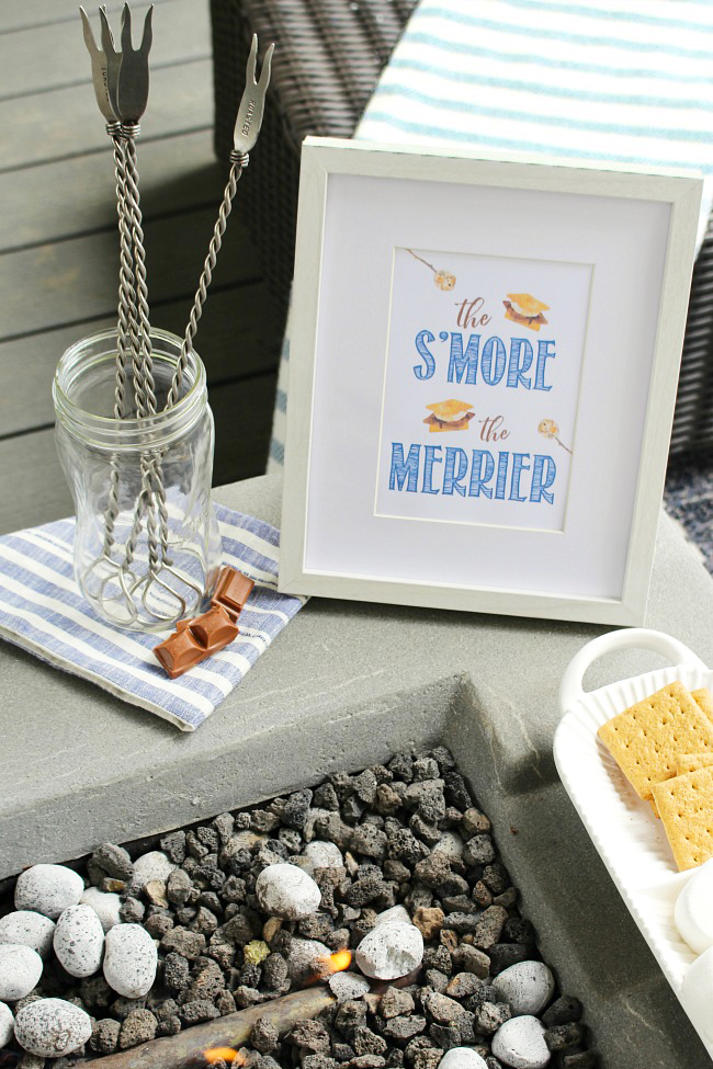 The S'more the Merrier free printable for a DIY s'mores bar.