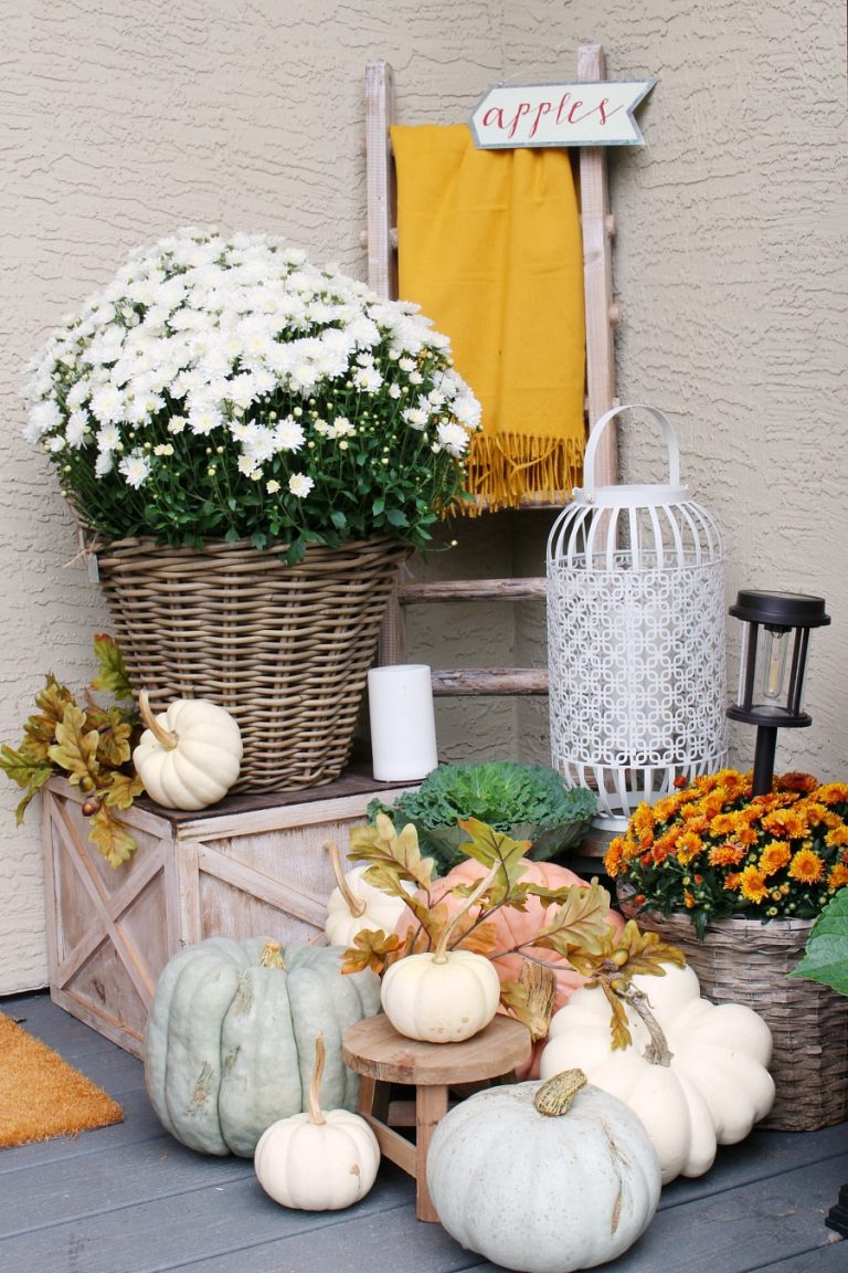 Farmhouse Style Fall Front Porch - Clean and Scentsible