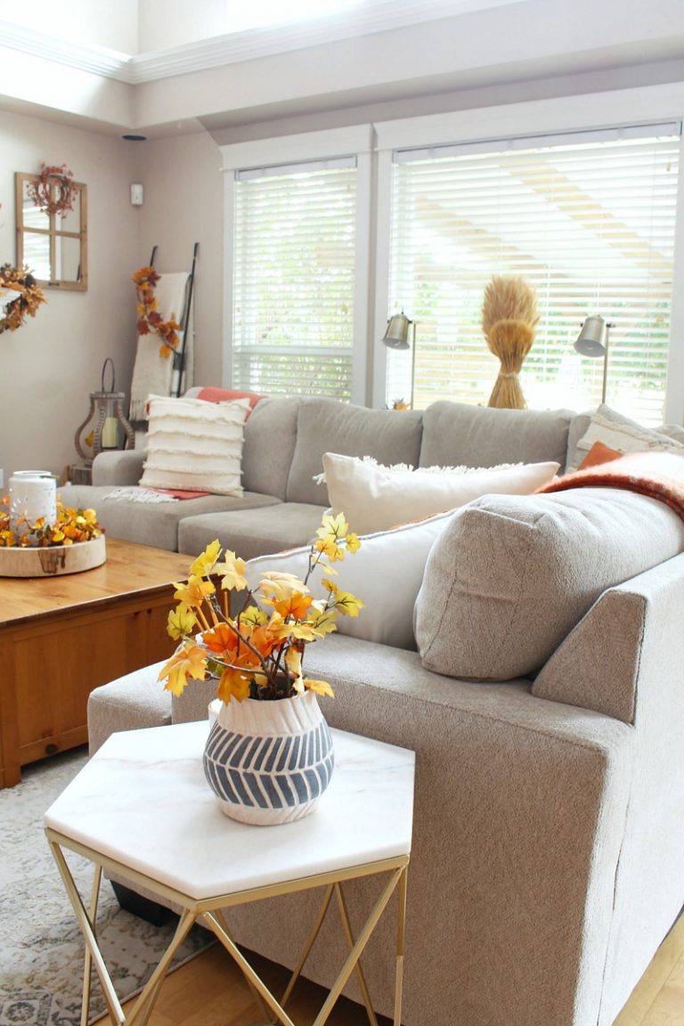 Cozy Fall Living Room Decor Clean and Scentsible