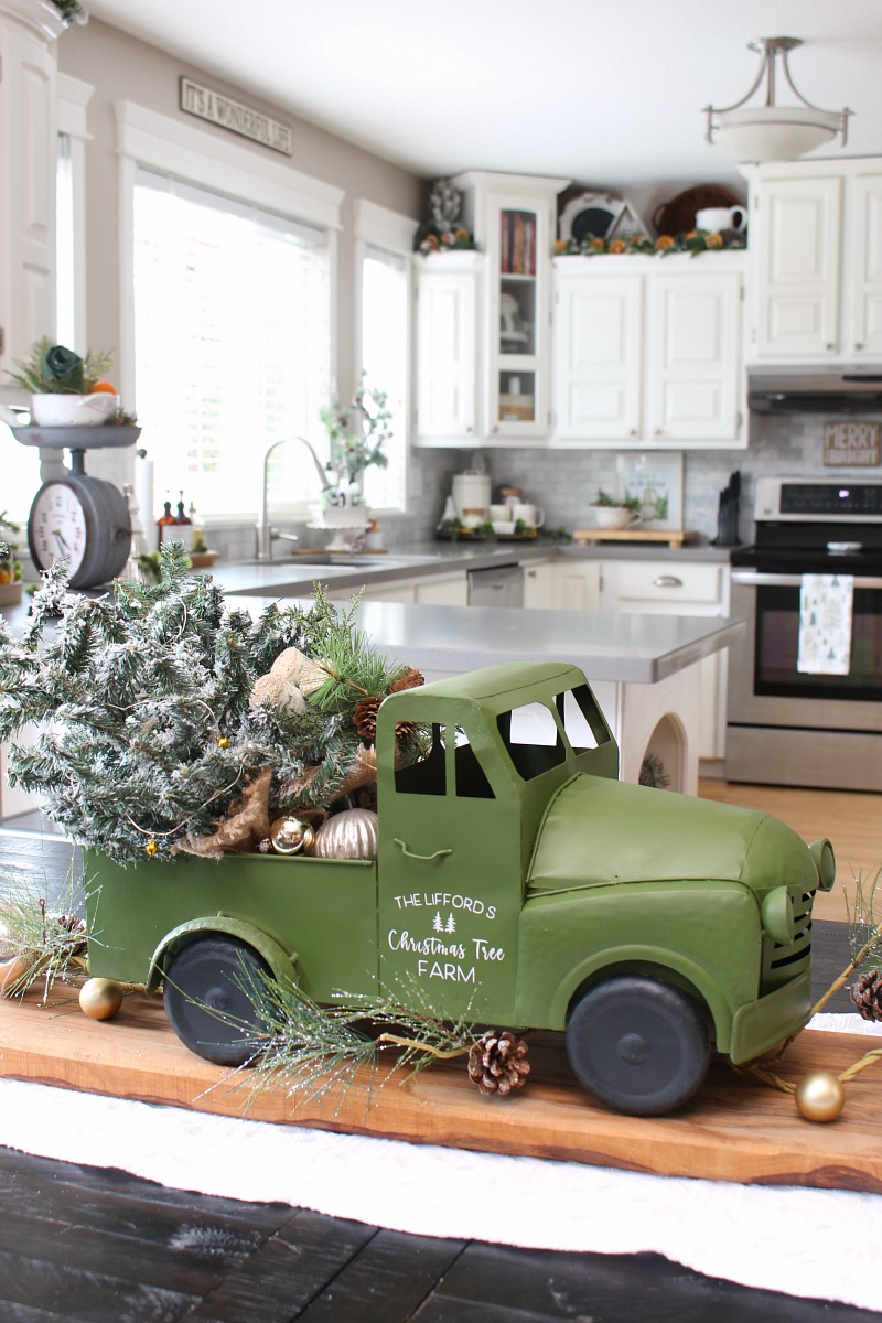 Christmas centerpiece with a farmhouse truck.