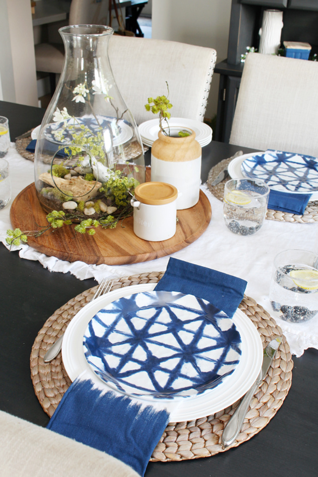 Summer tablescape using blues and greens.