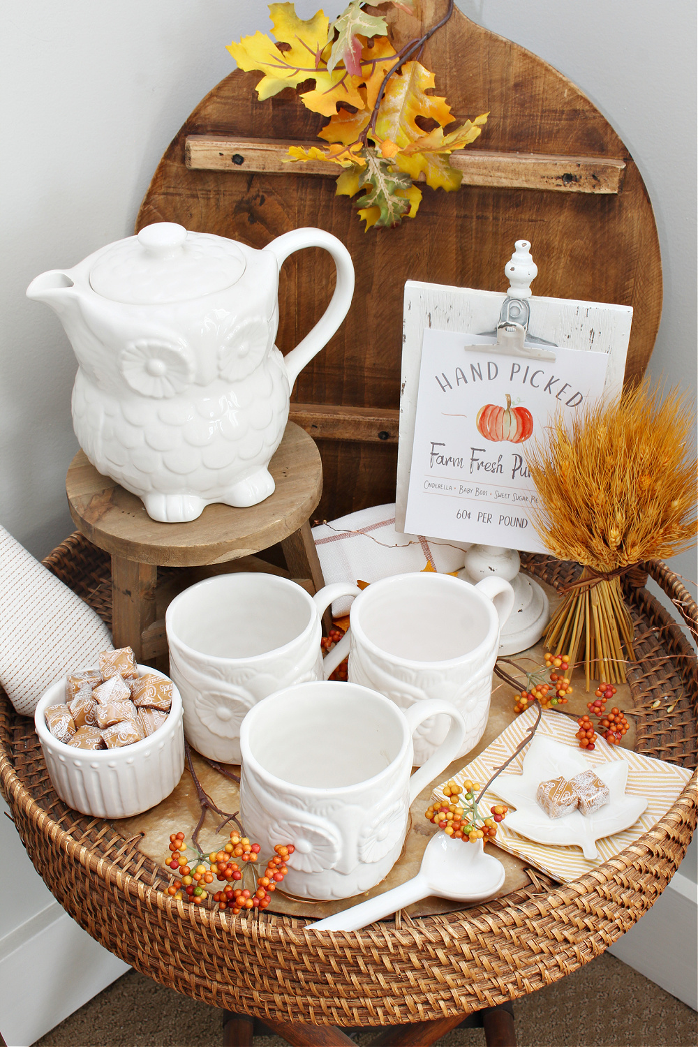 Fall vignette with owl tea pot and mugs.
