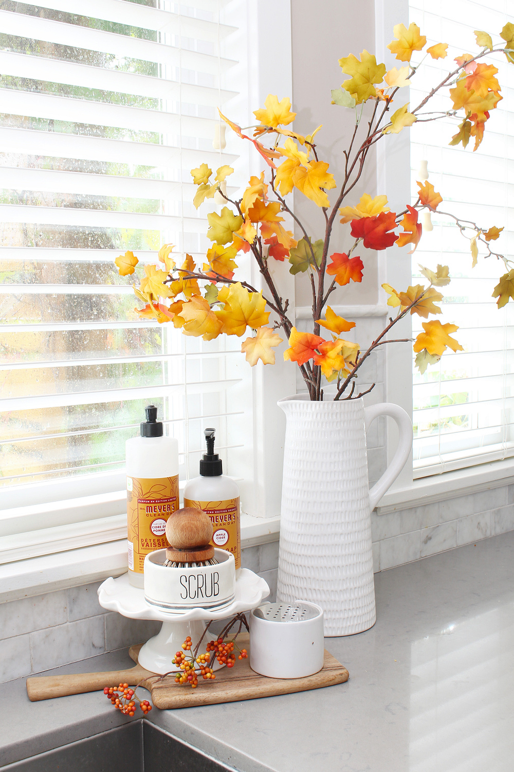Simple sink decor for a fall kitchen sink.
