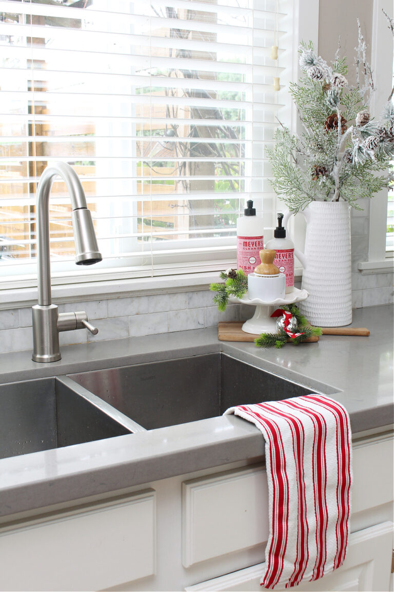 Festive Red and White Christmas Kitchen Decor Ideas - Clean and Scentsible