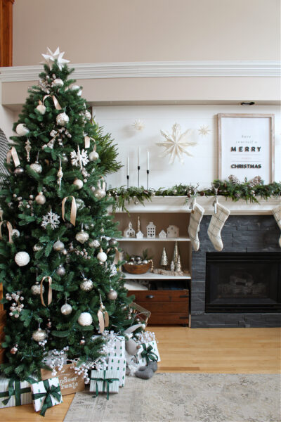 Green and White Christmas Living Room Decor Ideas - Clean and Scentsible