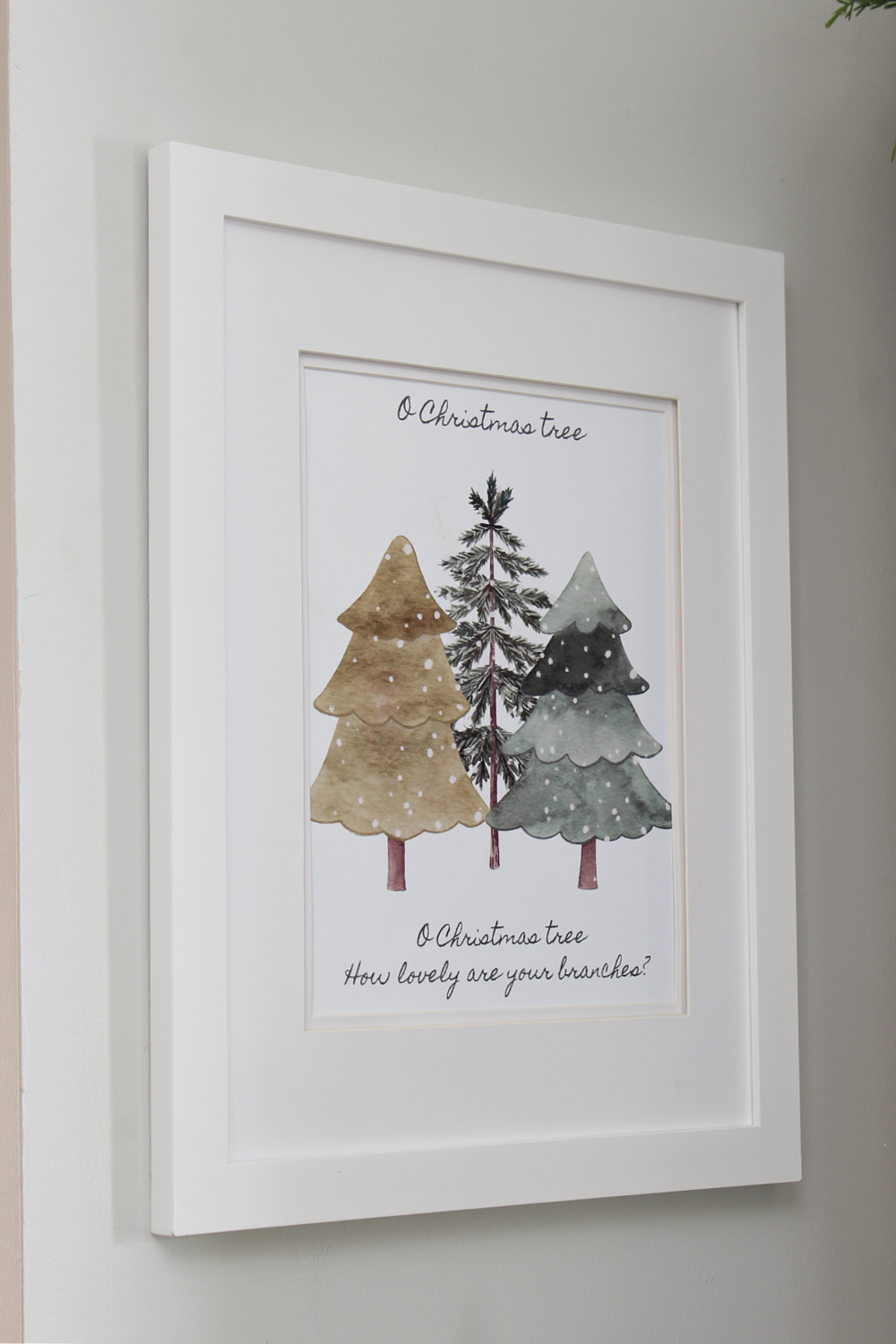 O Christmas tree hanging free xmas printable white frame.